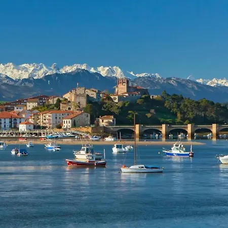 Turistico Faro De Luno