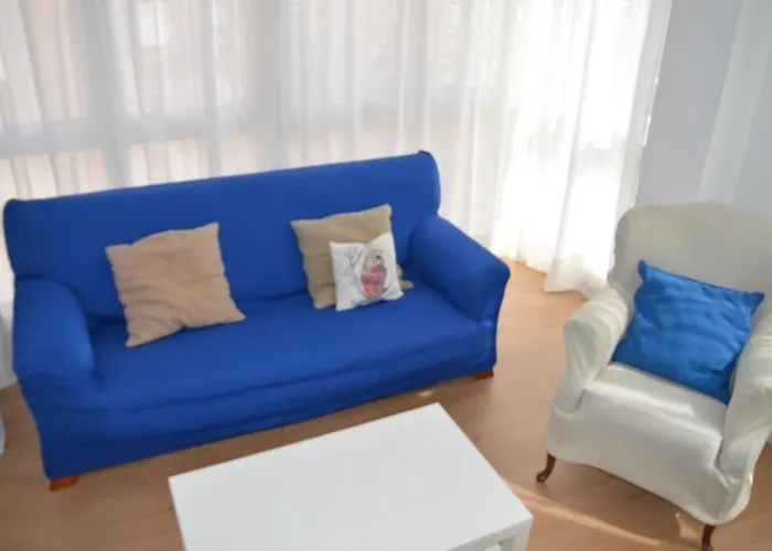 Turistico Faro De Luno 公寓 *