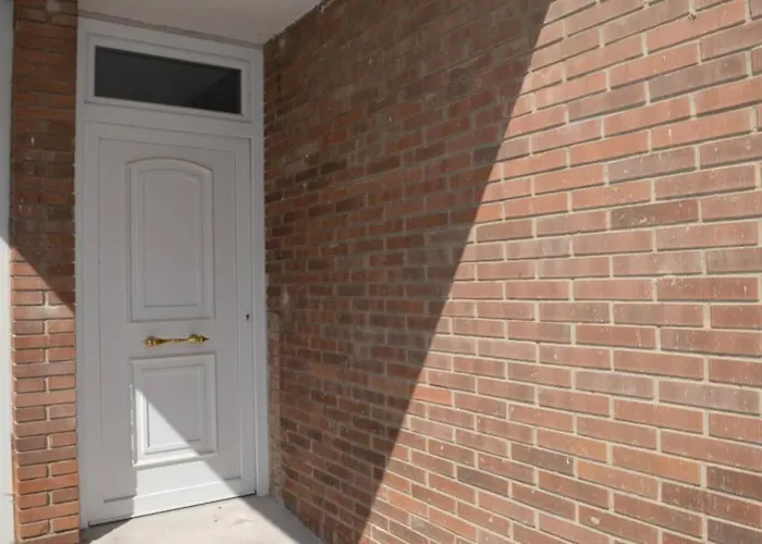 Turistico Faro De Luno * 圣维森特-德拉巴尔克拉