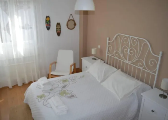 Turistico Faro De Luno 公寓 *