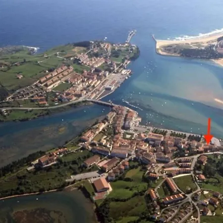 Turistico Faro De Luno San Vicente De La Barquera